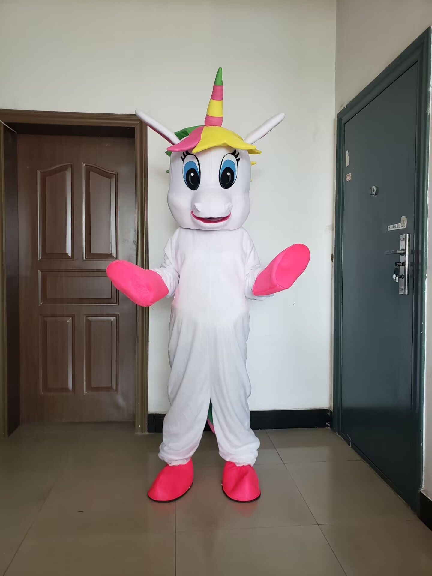 Adult Unicorn Mascot Costume C - Cosplay Prop Business incelemesi ve fiyatı